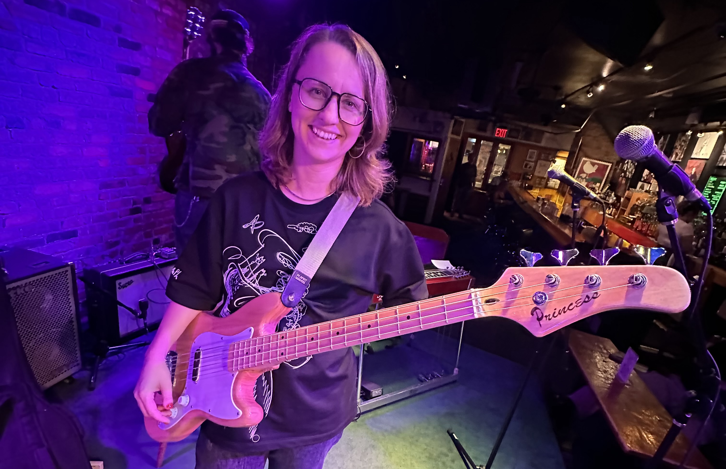 image of custom bass with head stock Princess